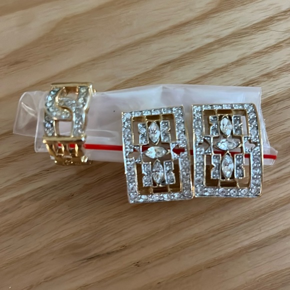 Costume diamond clip-on earrings  and ring - Picture 1 of 4